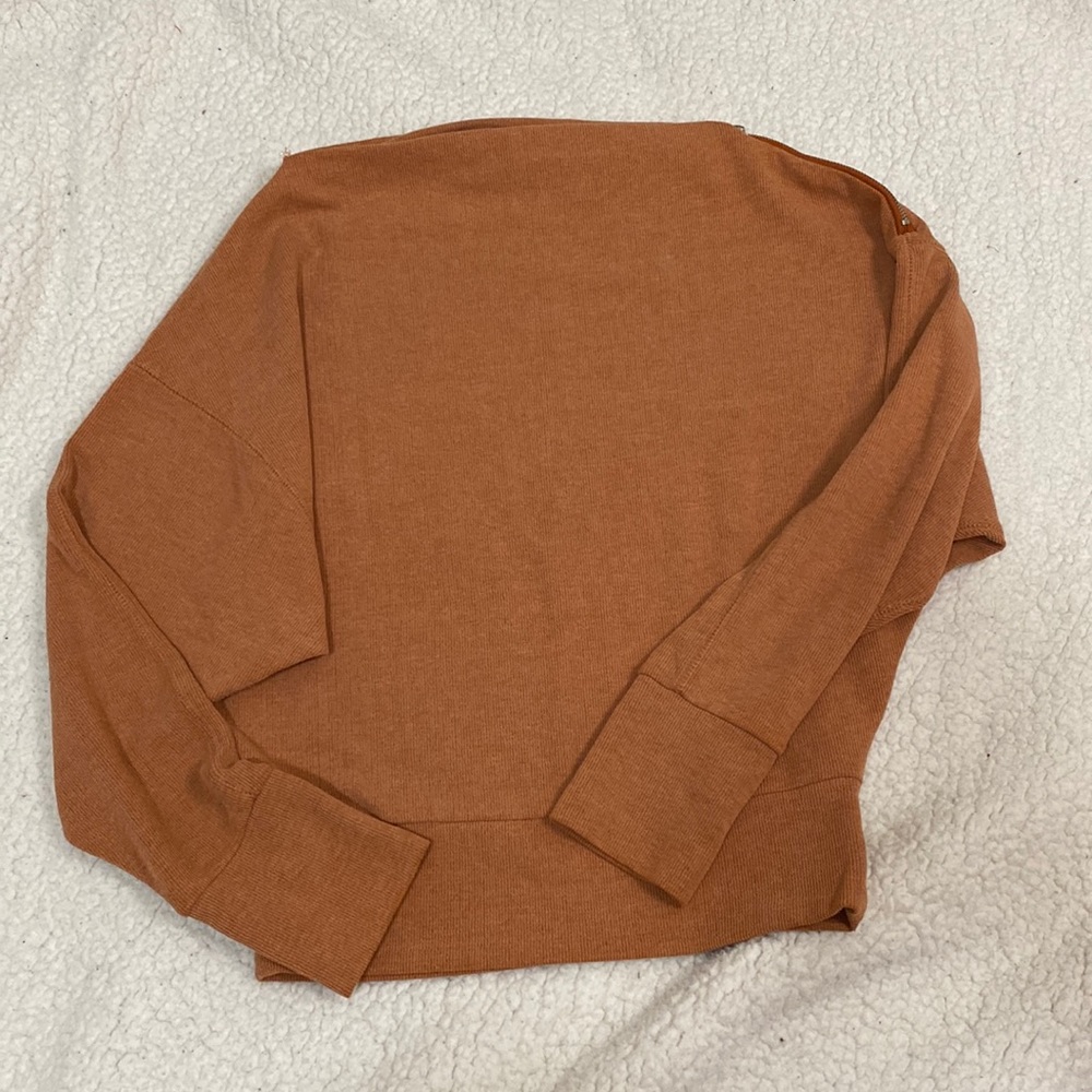 Small forever 21 sweater